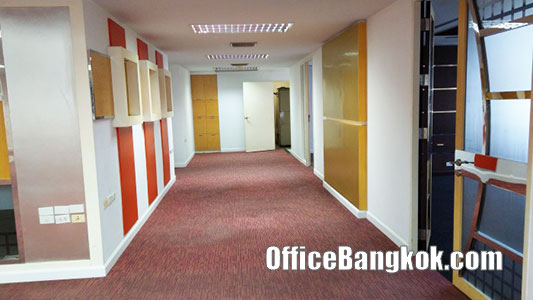 Rent Office 225 Sqm Close to Asoke BTS Station
