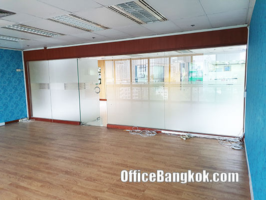 Office Space for Rent 55 Sqm close to Phaya Thai BTS Station