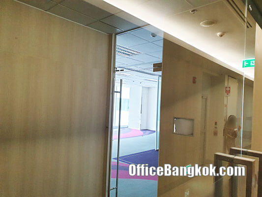 Office For Rent Space 117 Sqm Close to Phrom Phong BTS Station