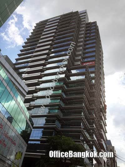 Bangkok Insurance Building - Office Space for Rent on Sathorn Area nearby Lumpini MRT Station