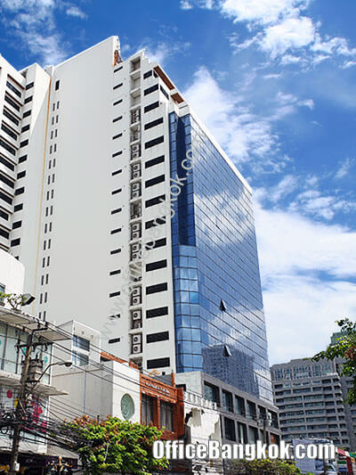 United Tower - Office Space for Rent on Sukhumvit Area.