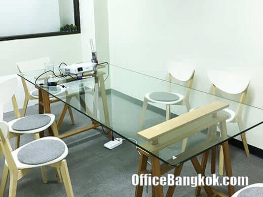 Rent Office Space Cheap Price with Partly Furnished on Sukhumvit 63 close to Ekamai BTS Station