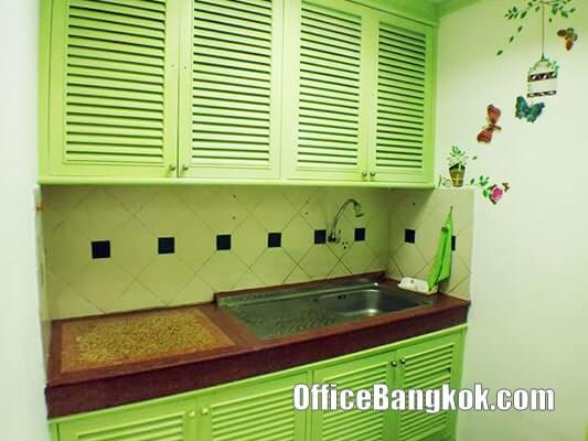 Rent Office with Partly Furnished on Rama 9 Road only 15 minute to Ramkhamhaeng Airport Rail Link Station