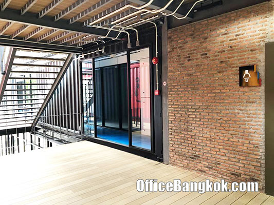Rent Small Office Space with Modern Design On Ekamai