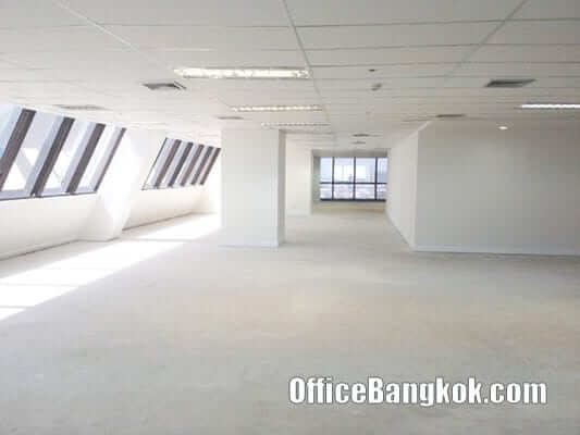 Big Office Space for rent on Sathorn near Surasak BTS Station
