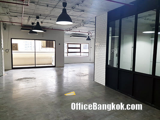 Partly Furnished Office for Rent near Chidlom BTS Station