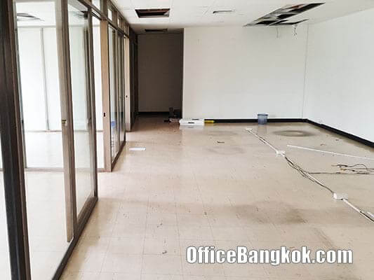 Partly Furnished Office Space for Rent on Ratchada close to Huai Khwang MRT Station