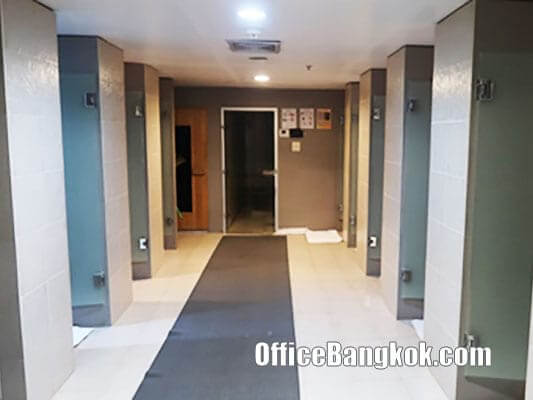 พื้นที่ฟิตเนสให้เช่าในตึกสำนักงานทำเลอโศก ติดรถไฟฟ้า MRT สถานีเพชรบุรี