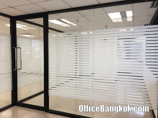 Rent Office Partly Furnished on Ratchadapisek Road