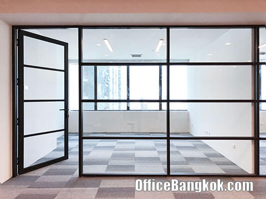Rent Office with Partly Furinished at Charn Issara Tower 2 on New Phetchaburi Road