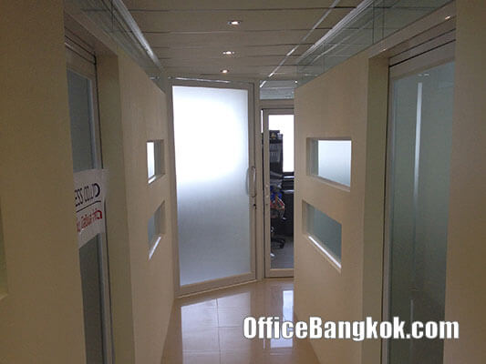 Service Office for Rent at Phayathai Plaza