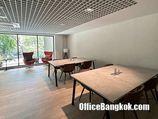 Service Office For Rent On Sukhumvit 26, Fully Furnished Office Space Rental.