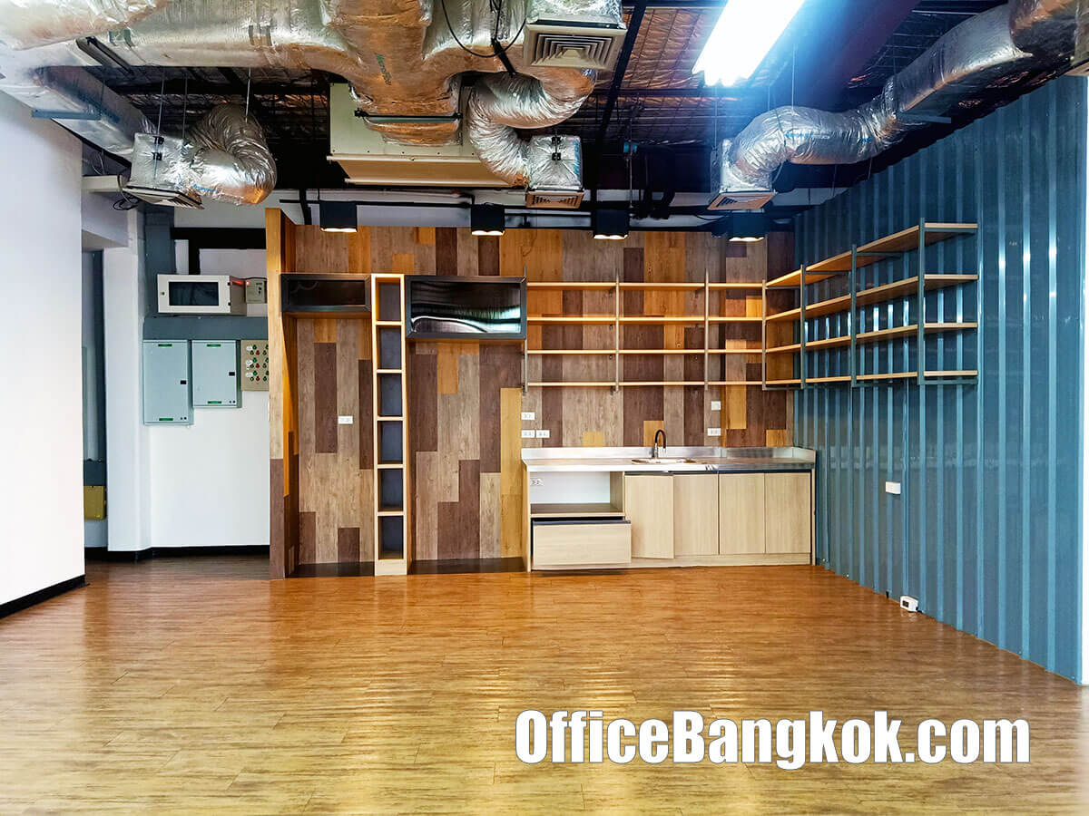 Rent Office On Asoke Area Space 380 Sqm Close To Phetchaburi MRT Station