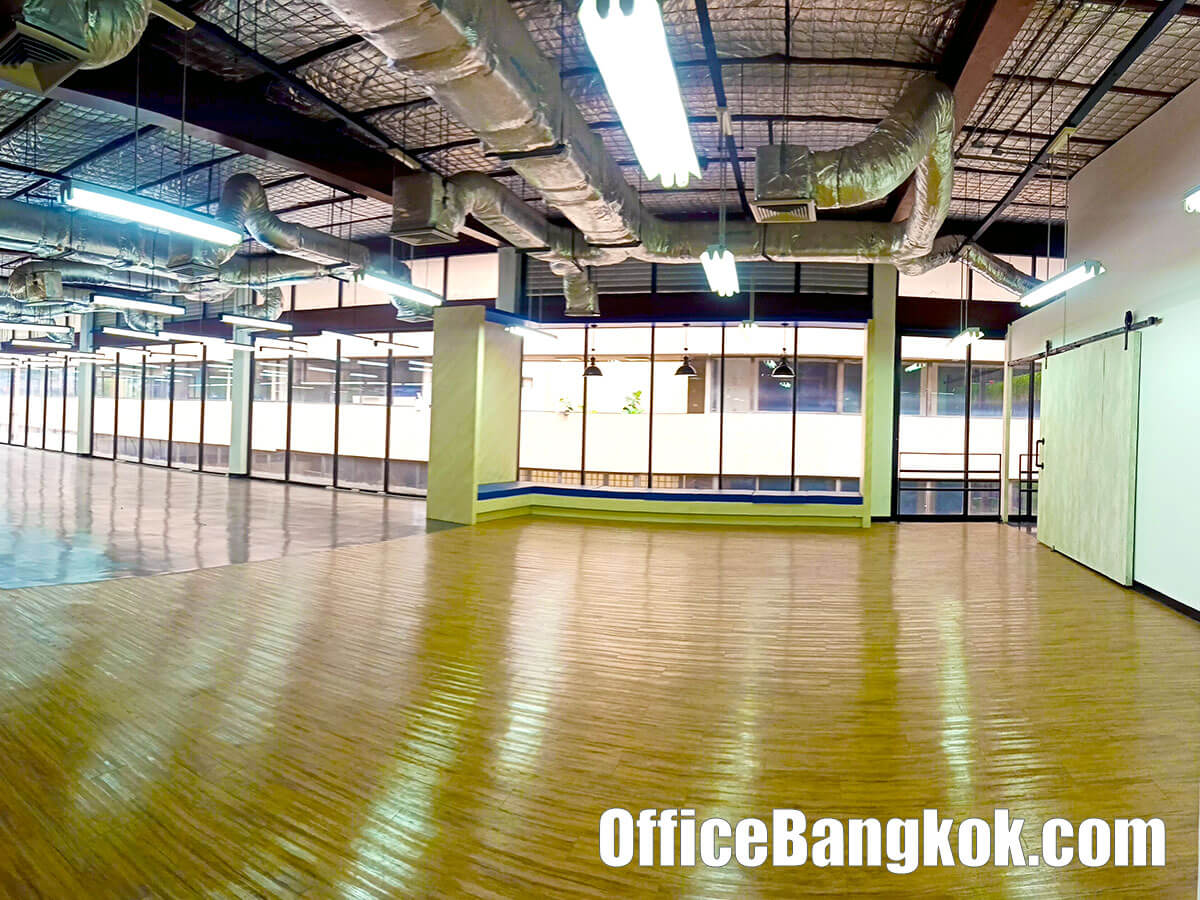 Rent Office On Asoke Area Space 380 Sqm Close To Phetchaburi MRT Station