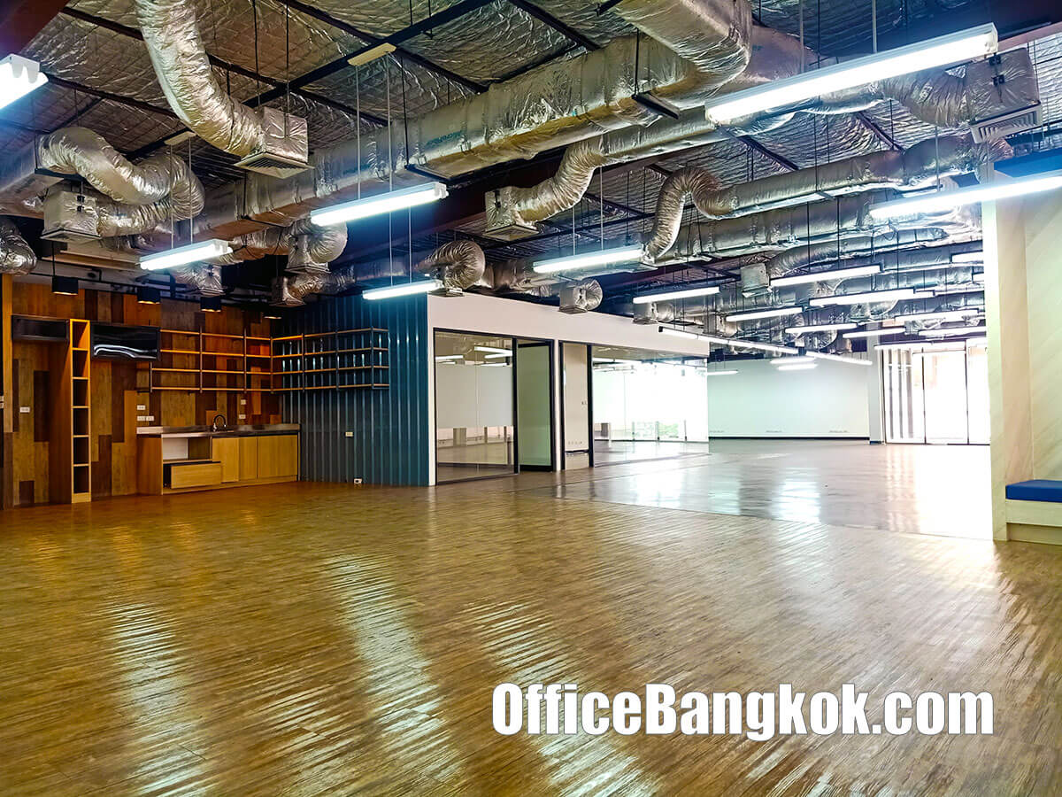 Rent Office On Asoke Area Space 380 Sqm Close To Phetchaburi MRT Station