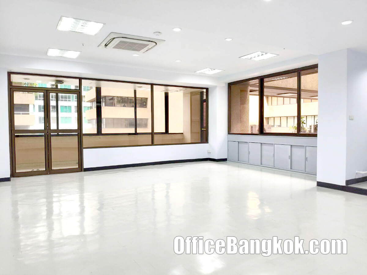 Rent Office On Asoke Area Space 56 Sqm Close To Phetchaburi MRT Station