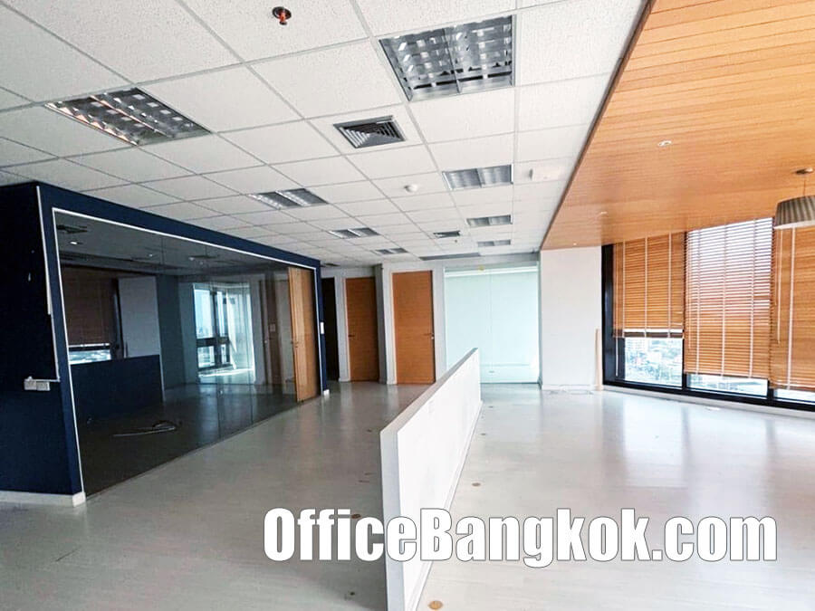 Rent Office 180 Sqm at Central City Bangna