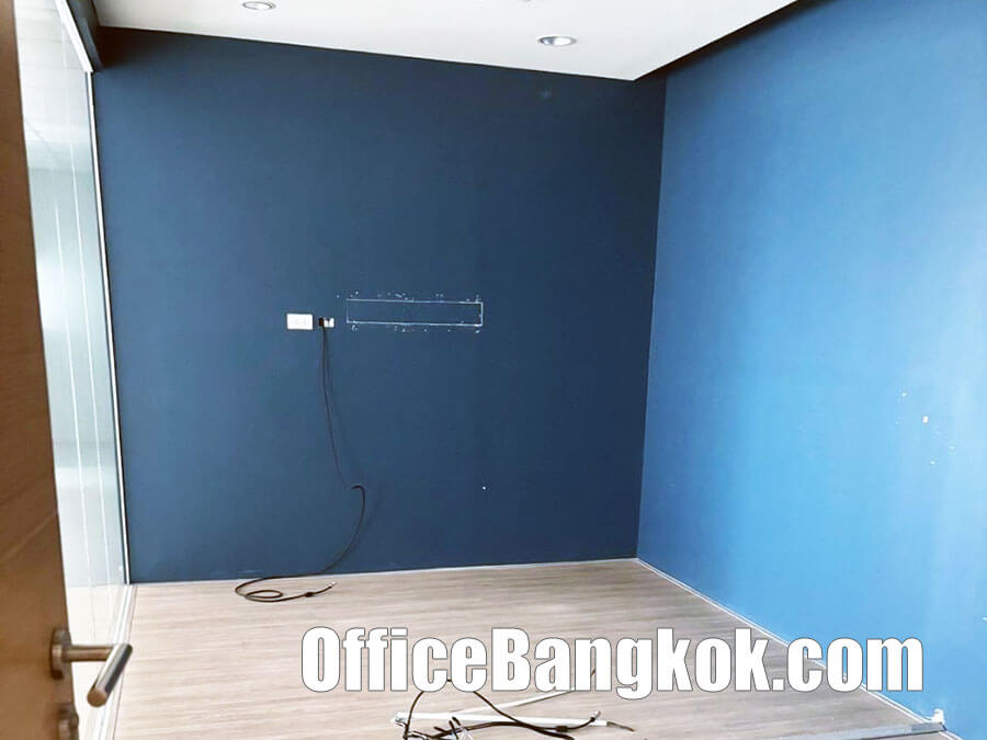 Rent Office 180 Sqm at Central City Bangna