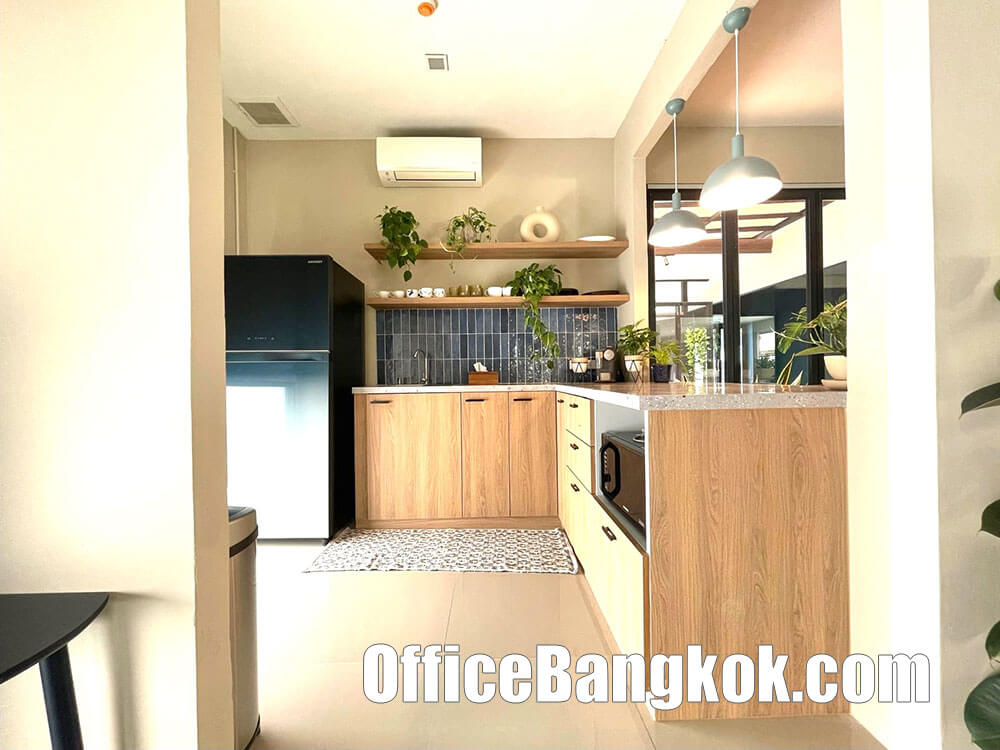 Rent Fully Furnished Office 450 Sqm Close To Victory Monument BTS Station