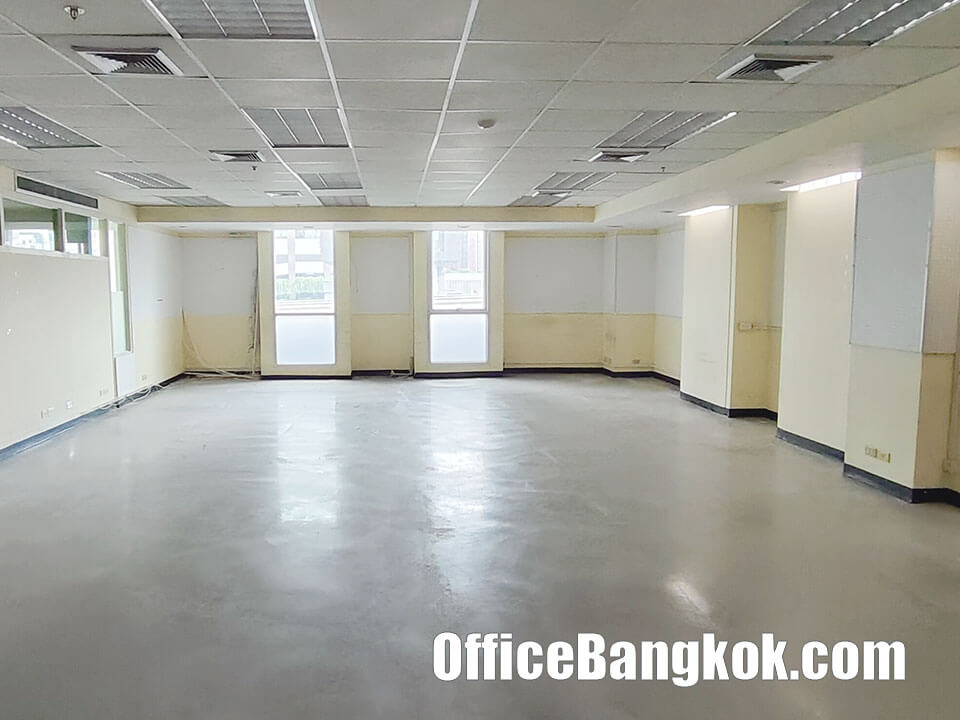 Office Space For Rent With Partly Furnished Space 250 Sqm Close To Ratchathewi BTS Station