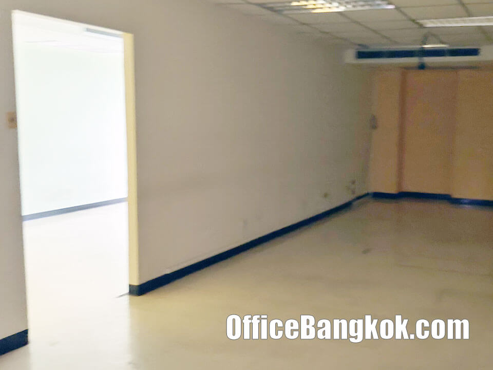 Office For Rent With Partly Furnished Space 230 Sqm Close To Ratchathewi BTS Station Office For Rent With Partly Furnished Space 230 Sqm Close To Ratchathewi BTS Station