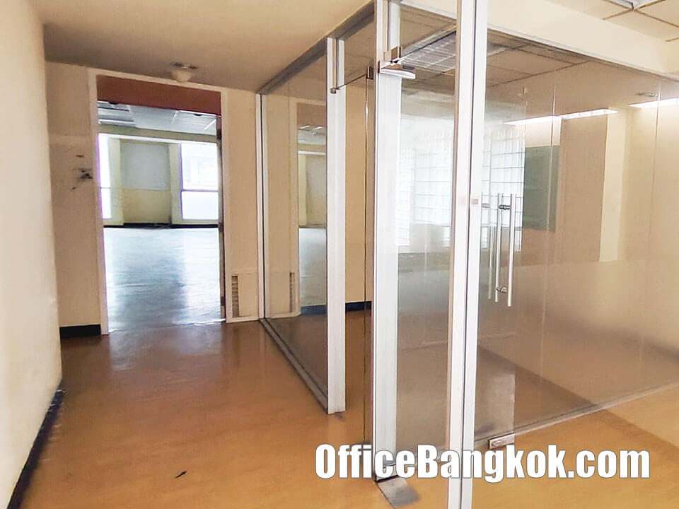 Office Space For Rent With Partly Furnished Space 250 Sqm Close To Ratchathewi BTS Station Office Space For Rent With Partly Furnished Space 250 Sqm Close To Ratchathewi BTS Station