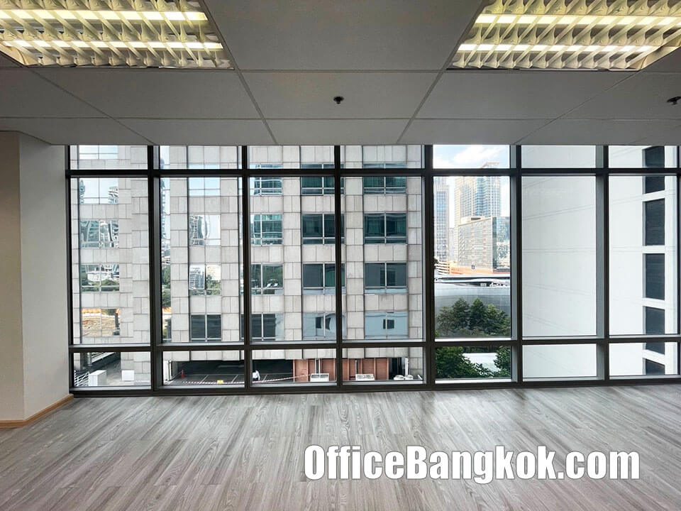 Rent Office 90 Sqm Close To Phloen Chit BTS Station