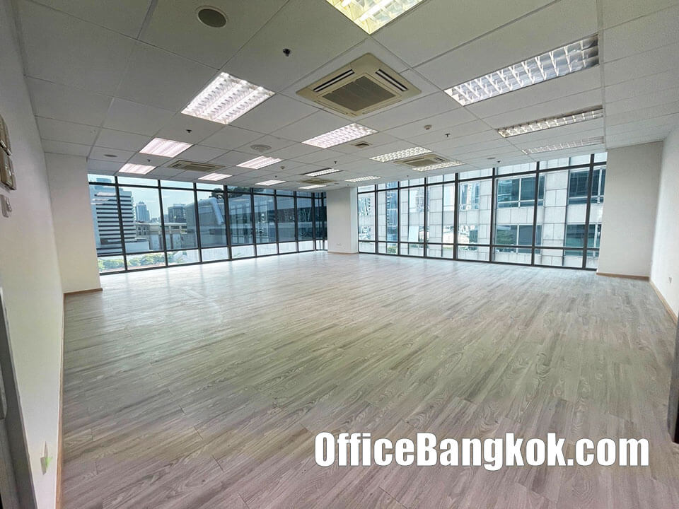 Rent Office 90 Sqm Close To Phloen Chit BTS Station