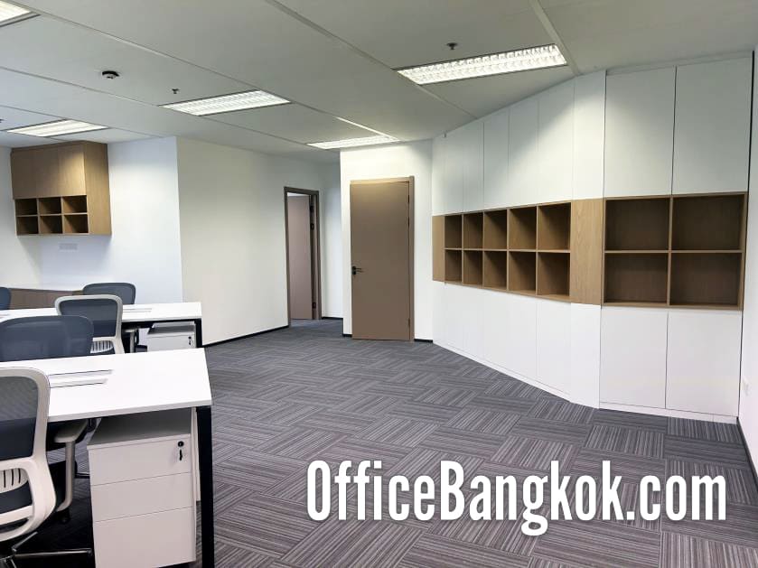 ให้เช่าสำนักงานตกแต่งพร้อมอยู่ (Fully Furnished) พื้นที่ 128 ตร.ม. ทำเลศักยภาพเพลินจิต ใกล้รถไฟฟ้า BTS สถานีเพลินจิต เดินเพียง 5 นาที รองรับพนักงาน 14 ท่าน พร้อม 1 ห้องประชุม ในราคาเพียง 165,000 บาท/เดือน ย้ายเข้าได้ทันที สนใจนัดชมพื้นที่ติดต่อด่วน ให้เช่าสำนักงานตกแต่งพร้อมอยู่ (Fully Furnished) พื้นที่ 128 ตร.ม. ทำเลศักยภาพเพลินจิต ใกล้รถไฟฟ้า BTS สถานีเพลินจิต เดินเพียง 5 นาที รองรับพนักงาน 14 ท่าน พร้อม 1 ห้องประชุม ในราคาเพียง 165,000 บาท/เดือน ย้ายเข้าได้ทันที สนใจนัดชมพื้นที่ติดต่อด่วน