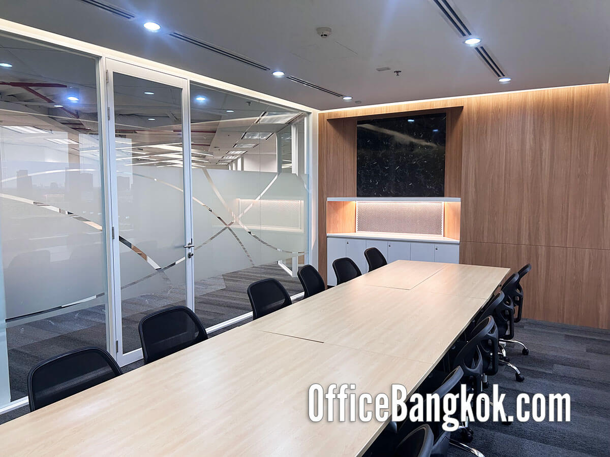 Rent Office with Fully Furnished on Wireless Road 237 Sqm Close to Ploenchit BTS Station