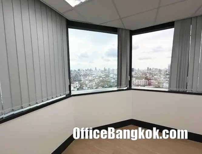 Rent Office With Partly Furnished 230 Sqm Close To Ratchadapisek MRT Station