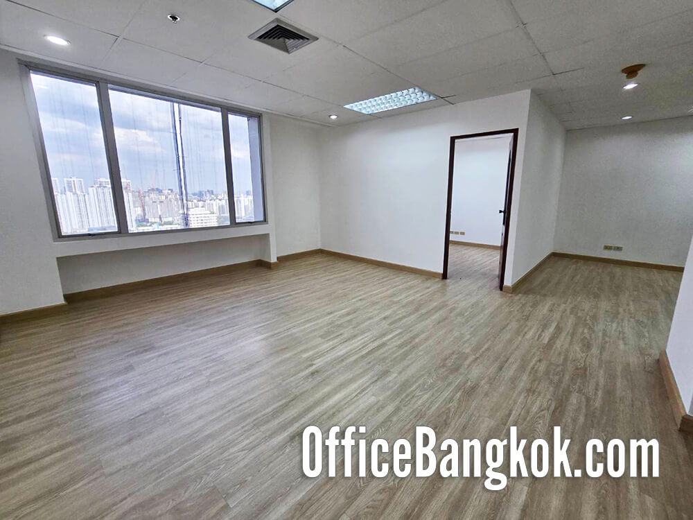 ให้เช่าออฟฟิศขนาดเล็ก 60 ตรม ราคา 30,000 บาท/เดือน ทำเลดี ใกล้ MRT ห้วยขวาง เดินทางง่าย เหมาะสำหรับธุรกิจขนาดเล็ก สตาร์ทอัป หรือทีมเริ่มต้น ให้เช่าออฟฟิศขนาดเล็ก 60 ตรม ราคา 30,000 บาท/เดือน ทำเลดี ใกล้ MRT ห้วยขวาง เดินทางง่าย เหมาะสำหรับธุรกิจขนาดเล็ก สตาร์ทอัป หรือทีมเริ่มต้น