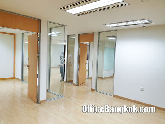 Rent Office with Partly Furnished on Sathorn Road Space 175 Sqm Close to Surasak BTS Station