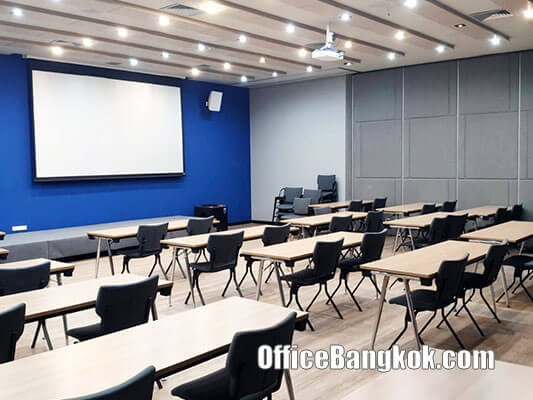 Fully Furnished Office For Rent on Silom 2,000 Sqm Close To Chong Nonsi BTS Station