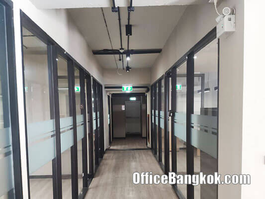 Fully Furnished Office For Rent on Silom 2,000 Sqm Close To Chong Nonsi BTS Station