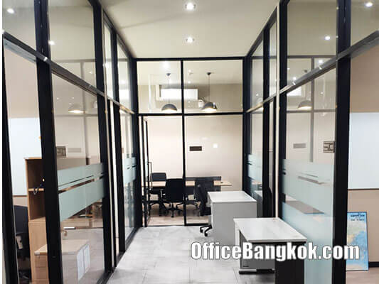 Fully Furnished Office For Rent on Silom 2,000 Sqm Close To Chong Nonsi BTS Station