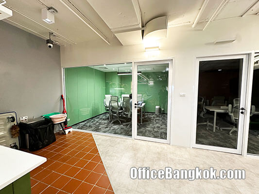 Rent Fully Furnished Office On Silom 250 Sqm Close To Sala Daeng BTS Station