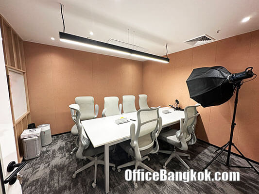 Rent Fully Furnished Office On Silom 250 Sqm Close To Sala Daeng BTS Station