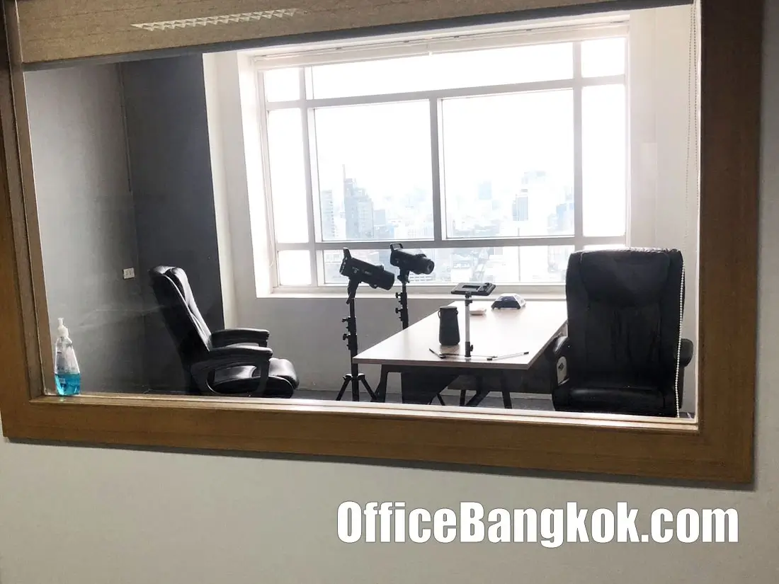 Office Space For Rent 56 Sqm On Silom Road Close To Surasak BTS Station