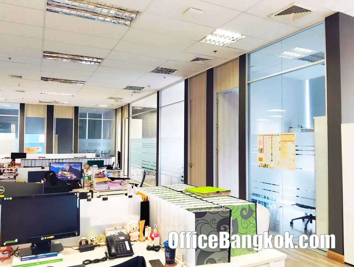 Rent Office With Fully Furnished 250 Sqm Close To Phrom Phong BTS Station