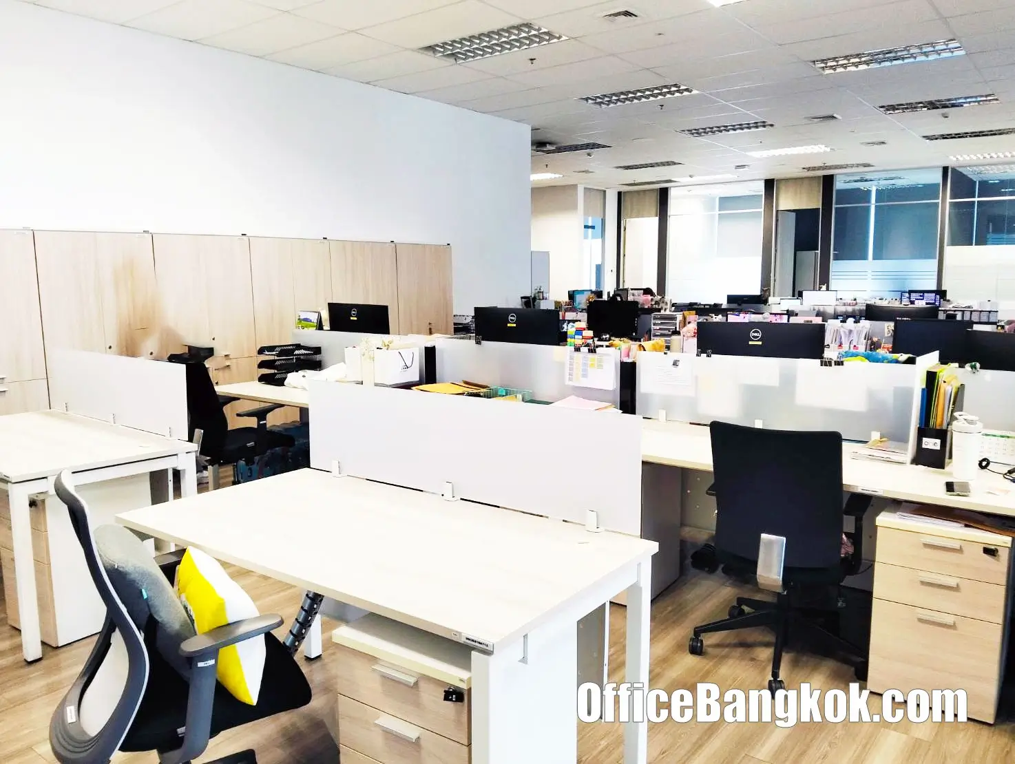 Rent Office With Fully Furnished 250 Sqm Close To Phrom Phong BTS Station