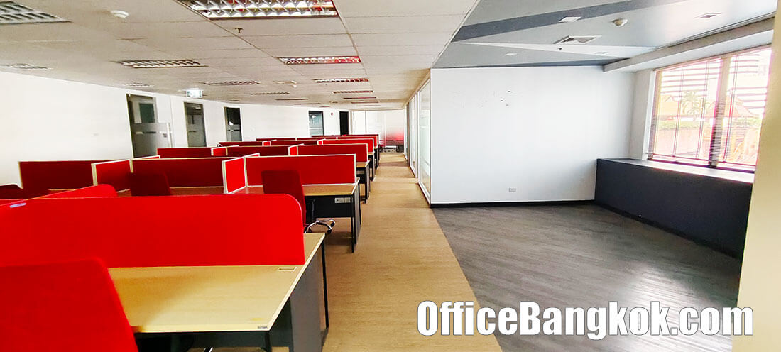 Rent Office With Fully Furnished 430 Sqm Close To Nana BTS Station