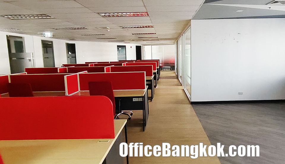 Rent Office With Fully Furnished 430 Sqm Close To Nana BTS Station