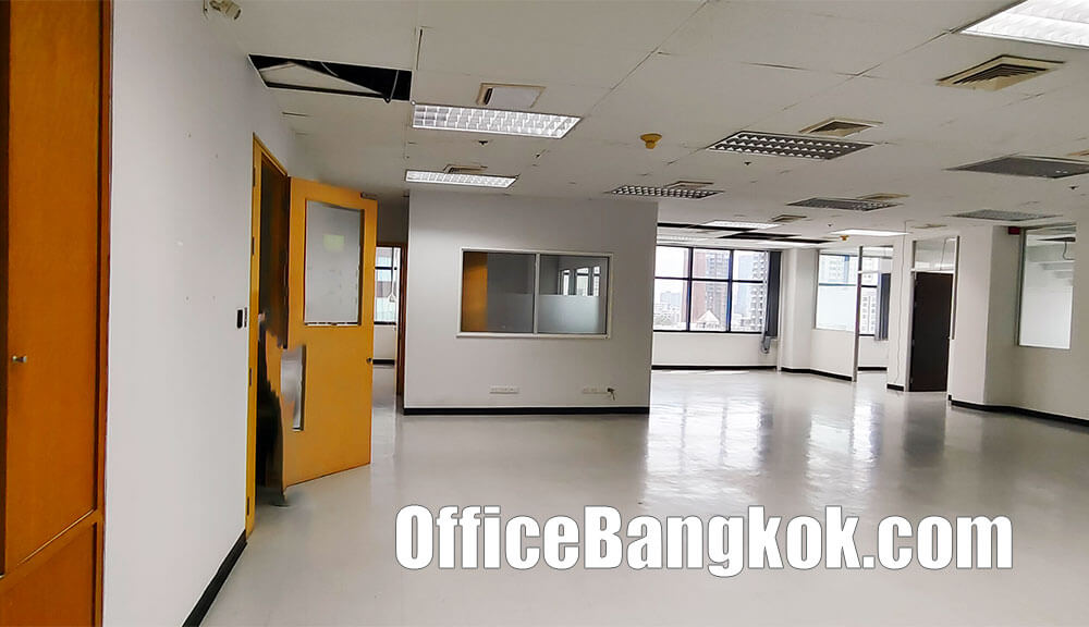 Office Rent 250sqm Partly Furnished 191K/Month Asok BTS