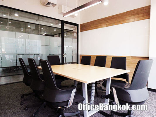 สำนักงานสำเร็จรูปอาคารเสริมมิตร ทาวเวอร์ (Service Office at Serm-Mit Tower) ออฟฟิศขนาดเล็กให้เช่าพร้อมเฟอร์นิเจอร์ทำเลอโศก