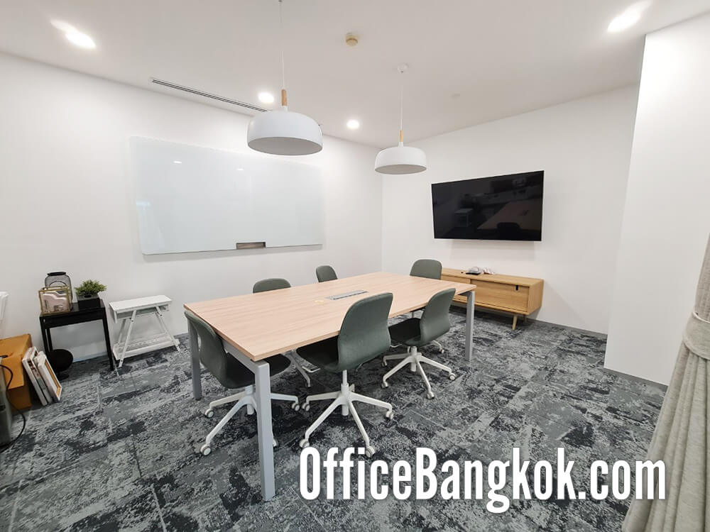 เช่าสำนักงานสำเร็จรูปอาคารแคนวาส เพลินจิต (Rent Service Office at Canvas Phloen Chit) ออฟฟิศขนาดเล็กให้เช่าพร้อมเฟอร์นิเจอร์ทำเลชิดลม