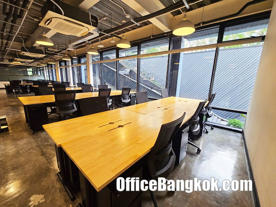 เช่าสำนักงานสำเร็จรูปอาคารสุทธิ (Rent Service Office at Suthi Building) Co-Working Space และออฟฟิศขนาดเล็กให้เช่าพร้อมเฟอร์นิเจอร์ทำเลเพชรบุรีตัดใหม่