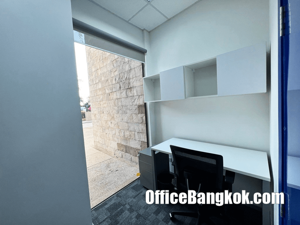 เช่าสำนักงานสำเร็จรูปรอยัล ภูเก็ต มารีน่า (Rent Service Office at Royal Phuket Marina) Co-Working Space และออฟฟิศขนาดเล็กให้เช่าพร้อมเฟอร์นิเจอร์ทำเลภูเก็ต
