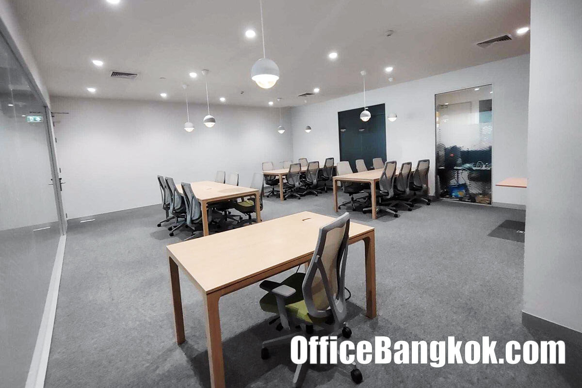 Service Office and Co-Working Space for Rent at Chamchuri Square