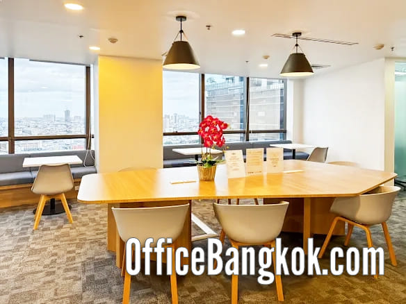 เช่าสำนักงานสำเร็จรูปอาคารชาร์เตอร์ สแควร์ (Rent Service Office at Chartered Square) Co-Working Space และออฟฟิศขนาดเล็กให้เช่าพร้อมเฟอร์นิเจอร์ทำเลสาทร